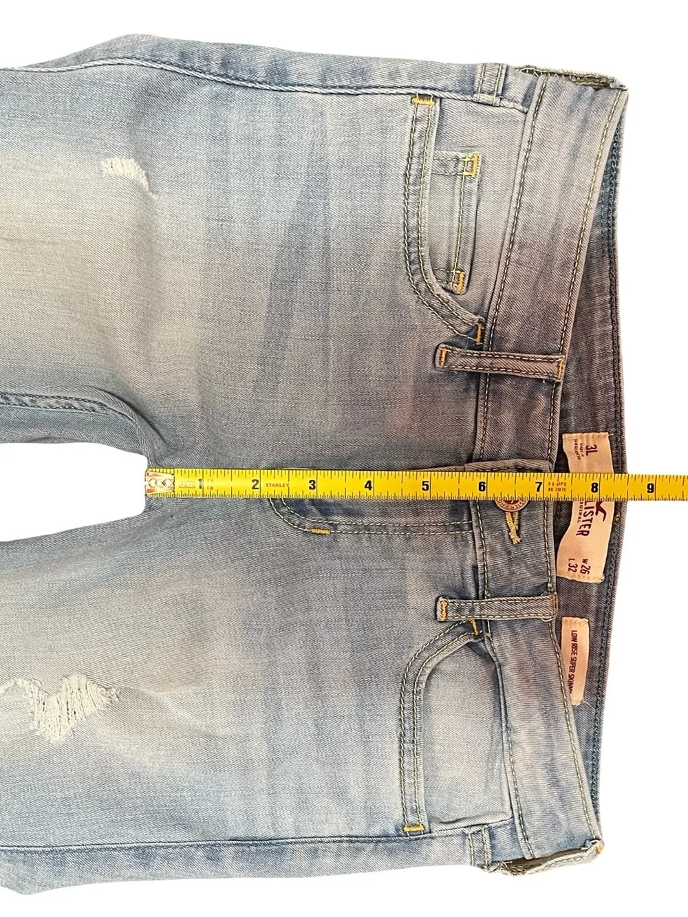 Hollister Women's Low Rise Super Skinny Jeans Light Wash Distressed Size W26 L32